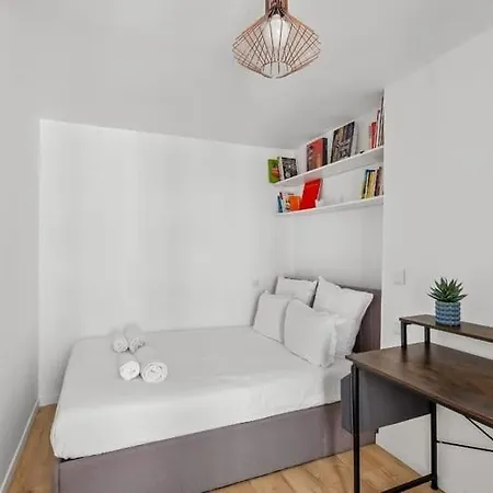 And Bright 1br- Near Parc Monceau 公寓 *