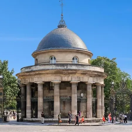 And Bright 1br- Near Parc Monceau * 巴黎